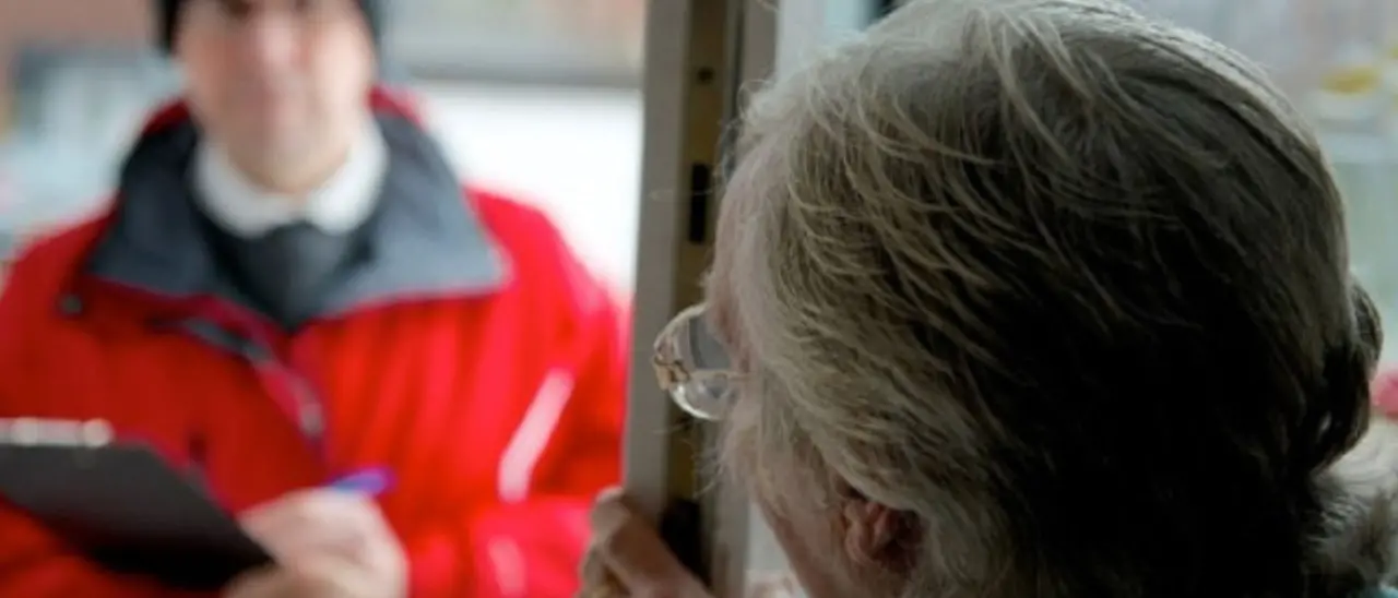 Truffano un'anziana fingendosi carabinieri: arrestati a Vibo Marina