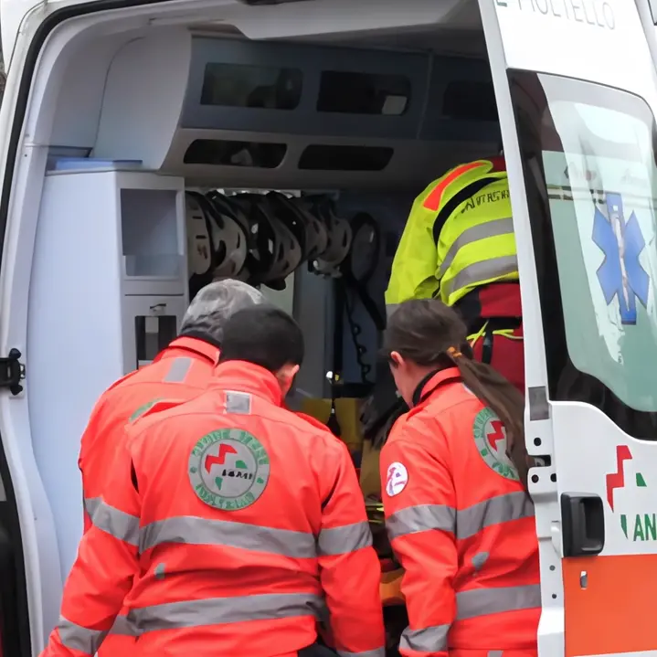 Grave un 14enne dopo un incidente al porto di Schiavonea