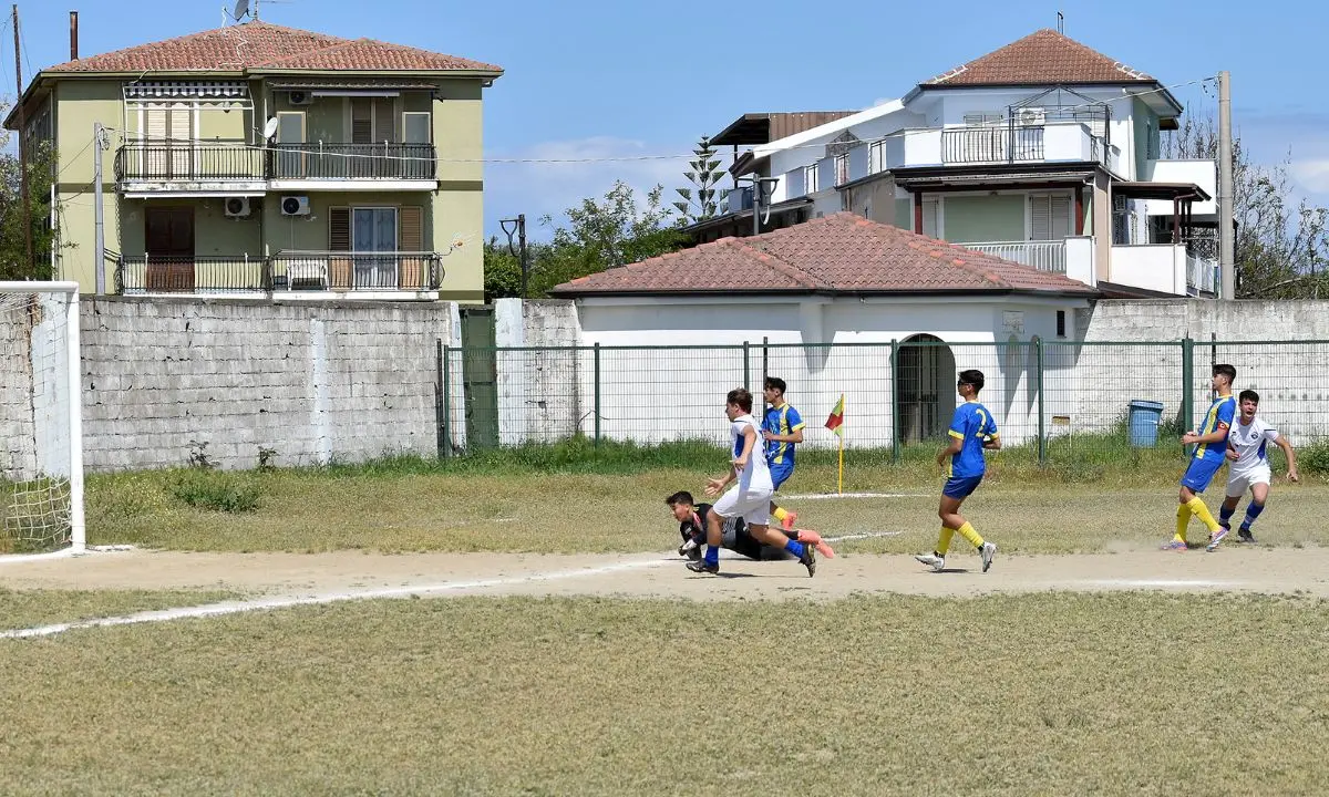 Calcio giovanissimi, la Real Cosenza alle semifinali del campionato regionale