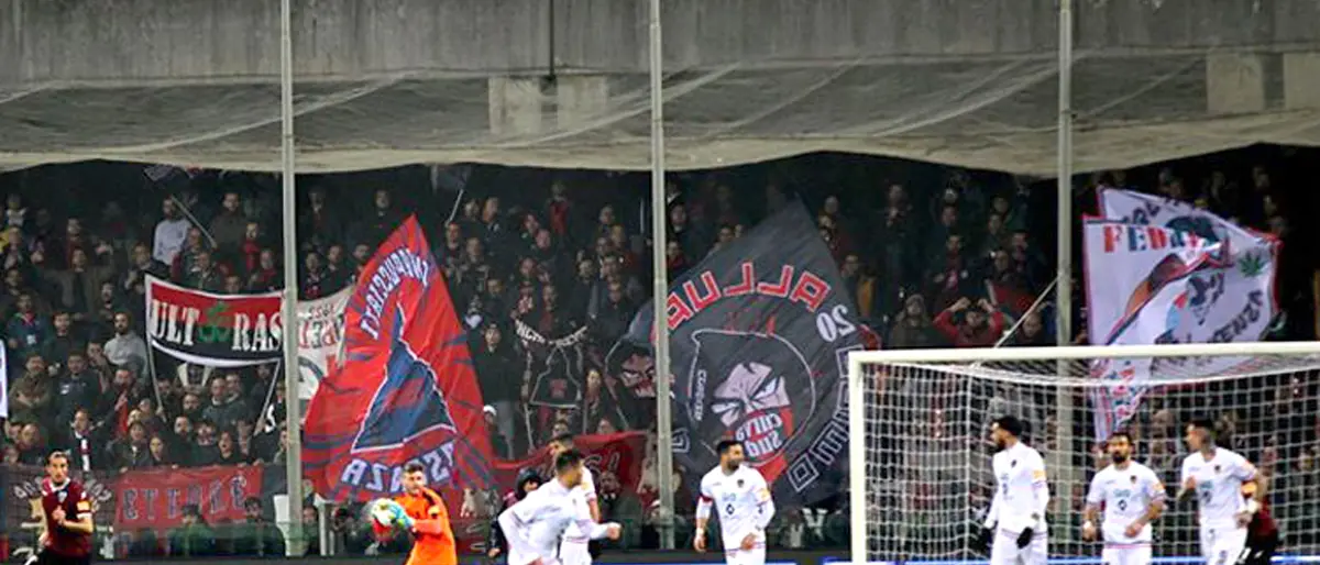 Salernitana-Cosenza: il numero dei tifosi ospiti e le info diramate dalla Questura\n