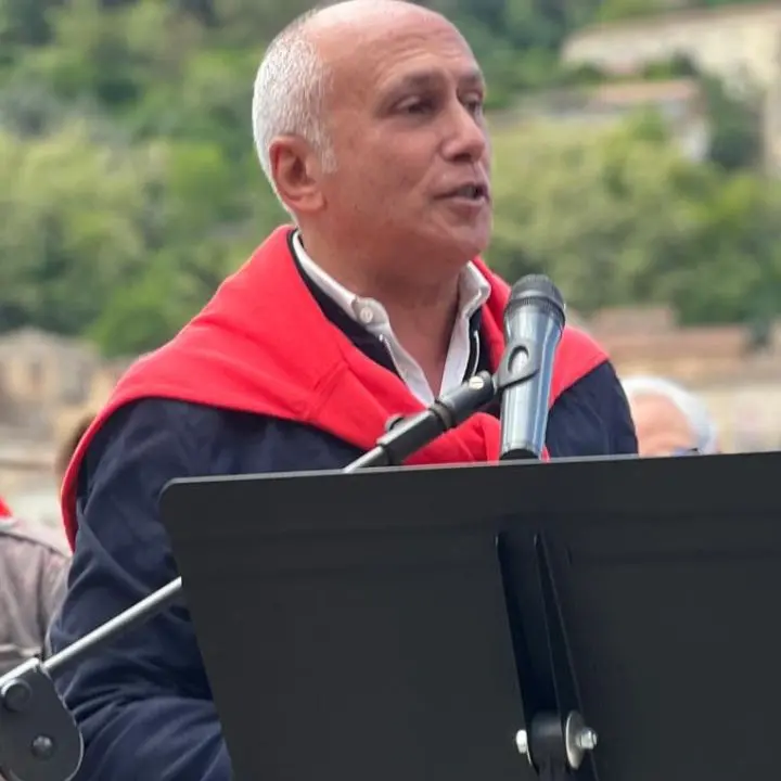 Governance Poll 2025, i sindaci calabresi arrancano: Franz Caruso perde consensi