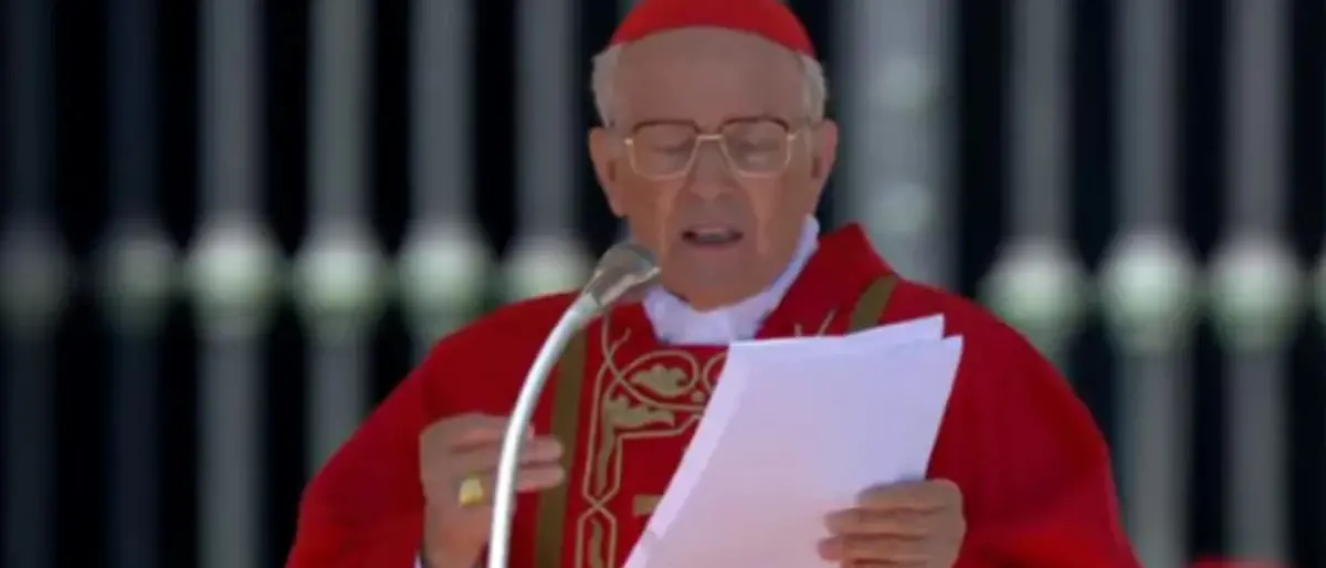 Papa Francesco, l'omelia in italiano del cardinale Giovanni Battista Re: «Ora prega tu per tutti noi»