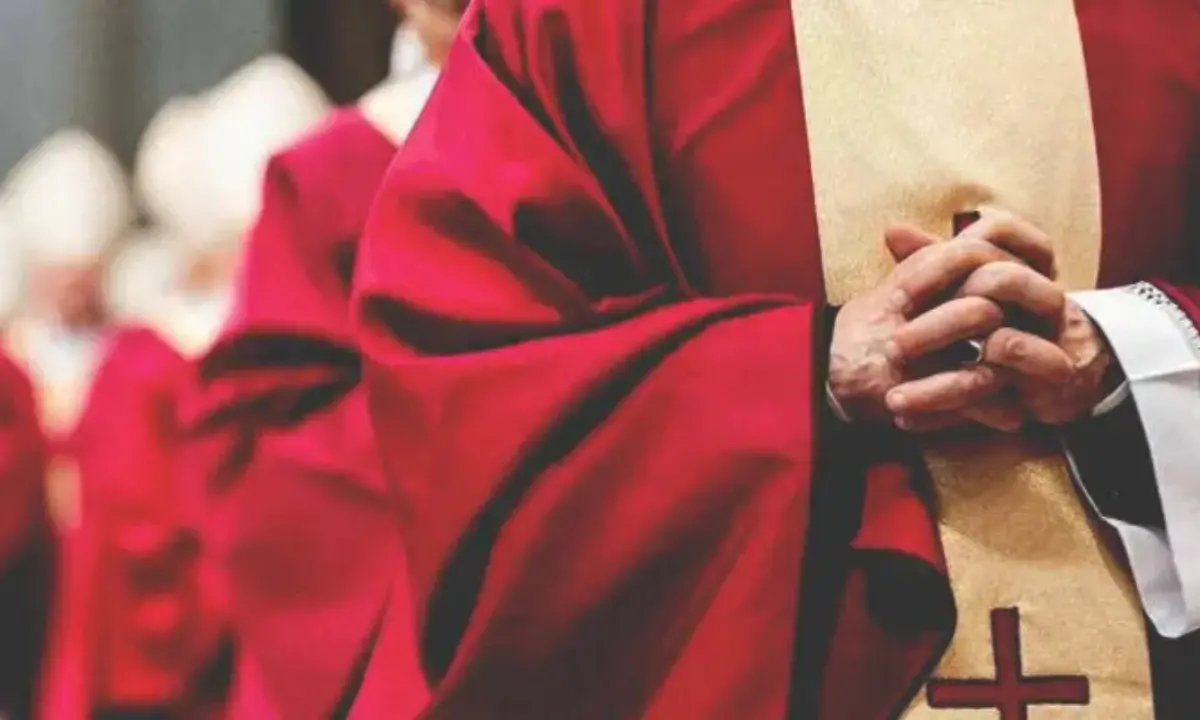 Gli orari della fumata del Conclave: quando aspettarsi il segnale che annuncia il nuovo Papa