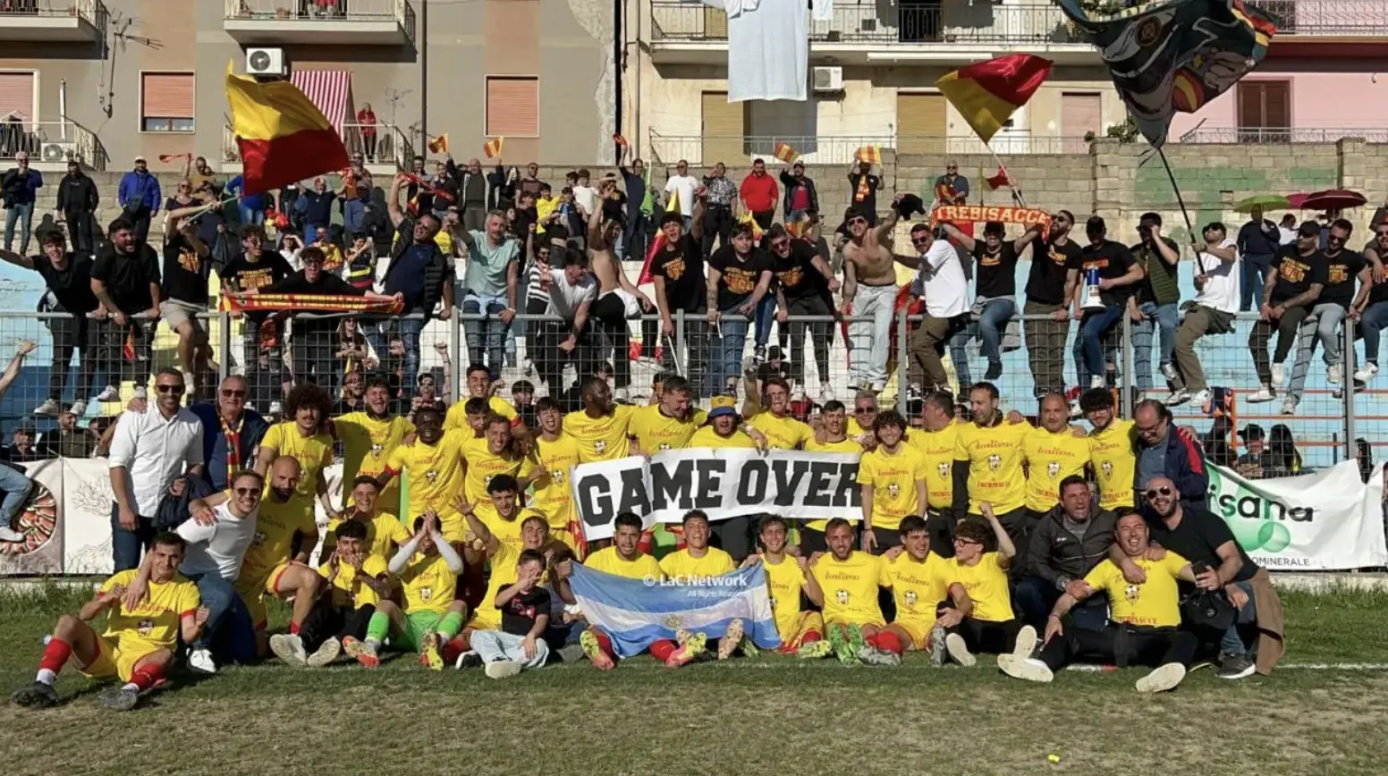 Trebisacce, che festa. Giallorossi promossi in Eccellenza
