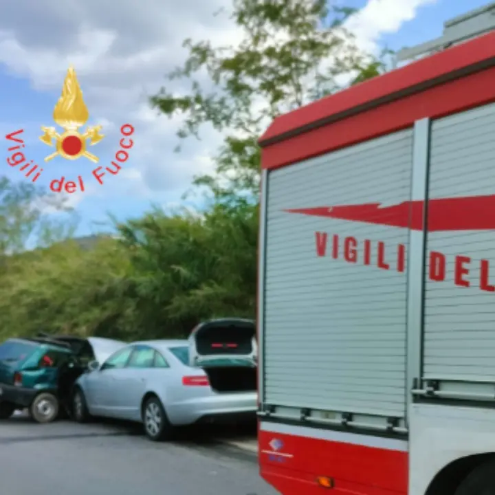 Grave incidente tra Cirella e Diamante: scontro tra auto, un morto