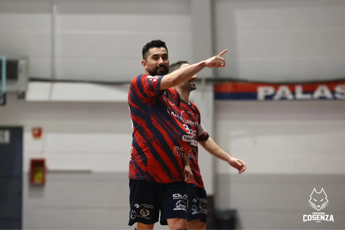 La Pirossigeno Cosenza ritrova la vittoria: Avellino battuto 4-2