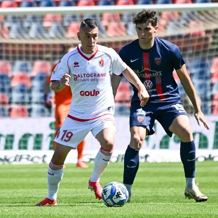 Cosenza, Dalle Mura risponde presente: Buscè ha un titolare in più