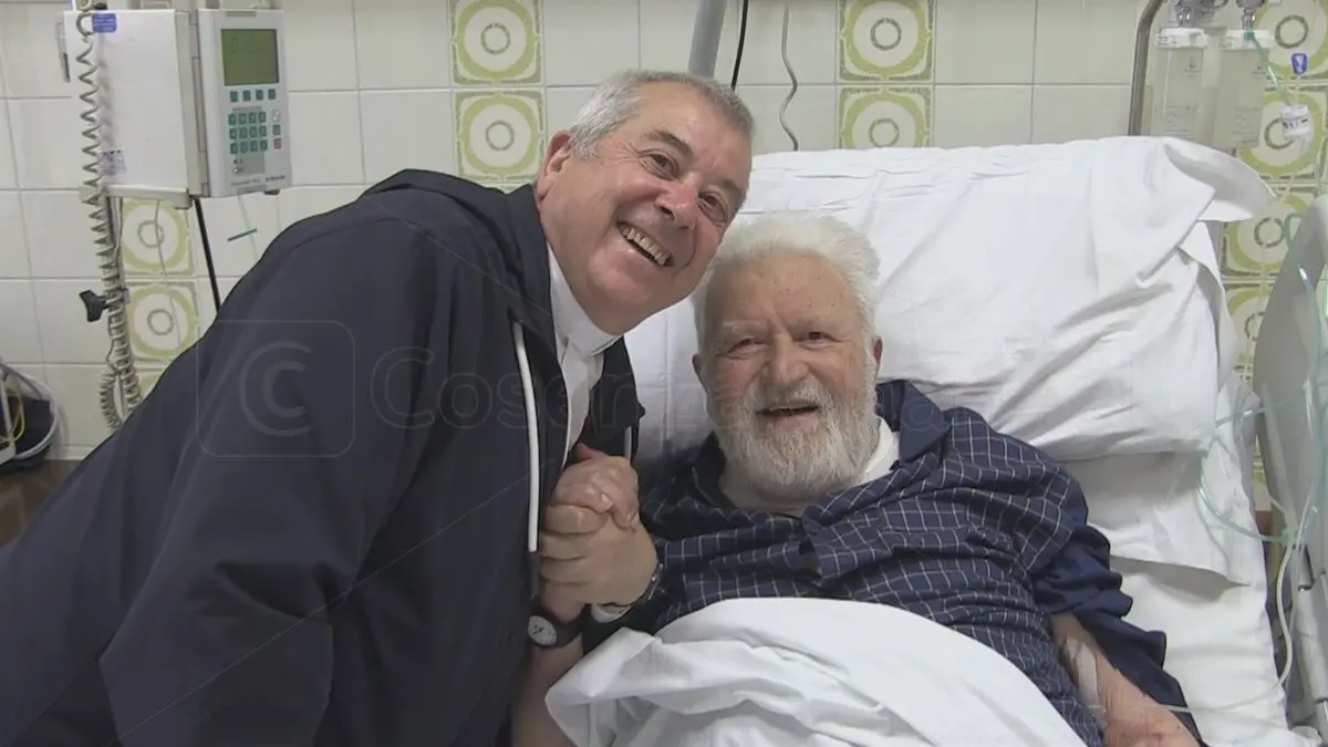 L\\'arcivescovo di Cosenza in ospedale a far visita a Padre Fedele
