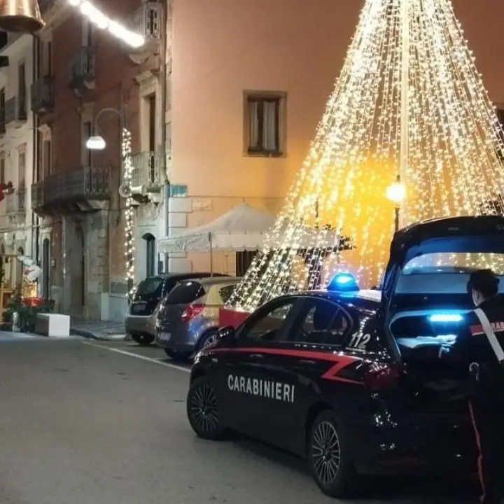 Fuscaldo, stalking e violenza domestica: due arresti