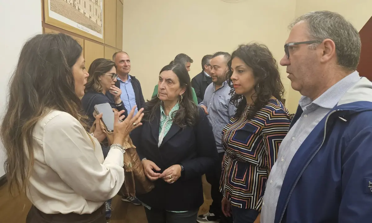 Stabilizzazione dei Tis, i sindaci sentono puzza di fregatura: «I fondi bastano per 18 mesi»