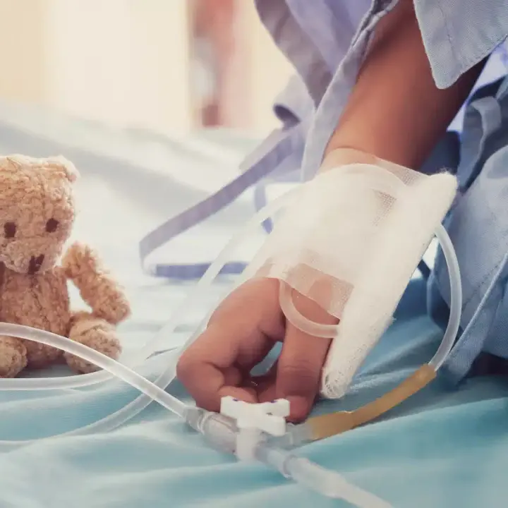 Bimbo ingoia moneta da 50 centesimi: salvato dai medici dell'Annunziata di Cosenza