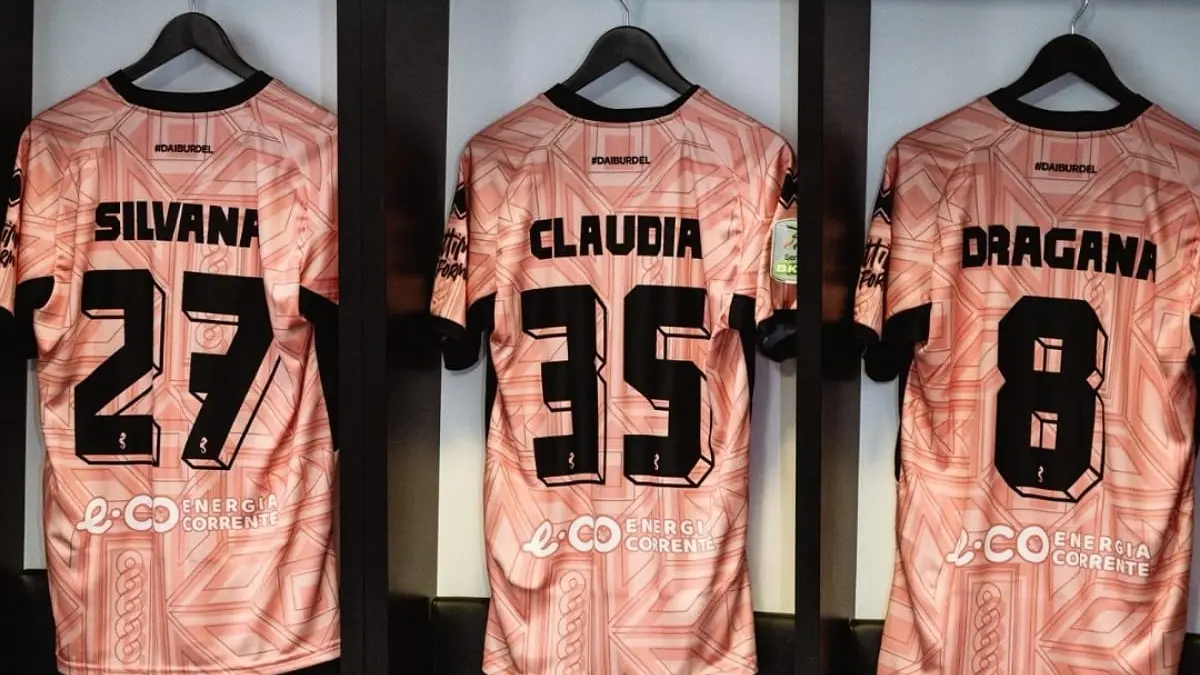Cosenza-Cesena, maglia speciale per gli ospiti al \"Marulla\"