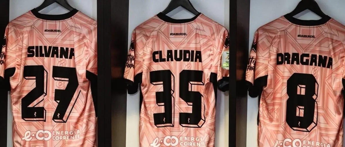 Cosenza-Cesena, maglia speciale per gli ospiti al \"Marulla\"