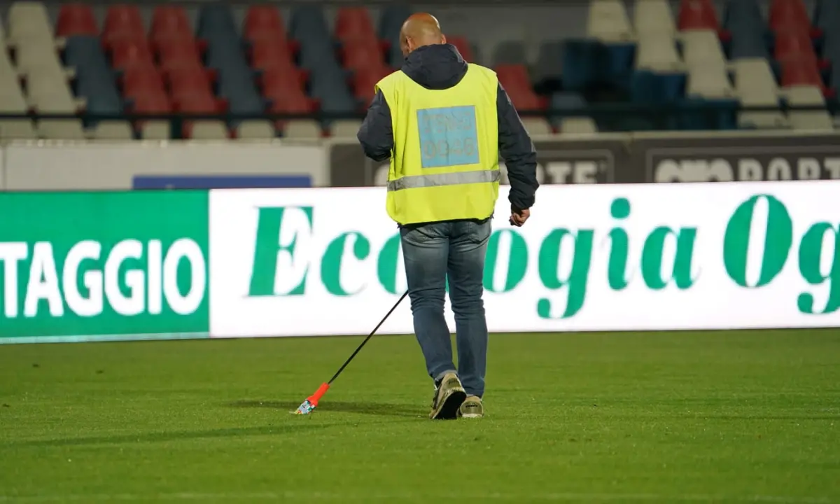 Cosenza, addio alla Serie B in un \"Marulla\" silente: contro il Cesena finisce 0-1