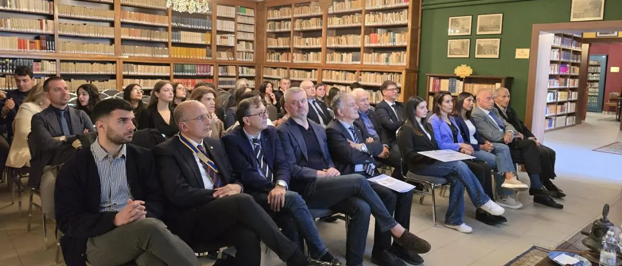 Cosenza, assegnato il premio \"Giacomo Mancini\" istituito dal Rotary Club