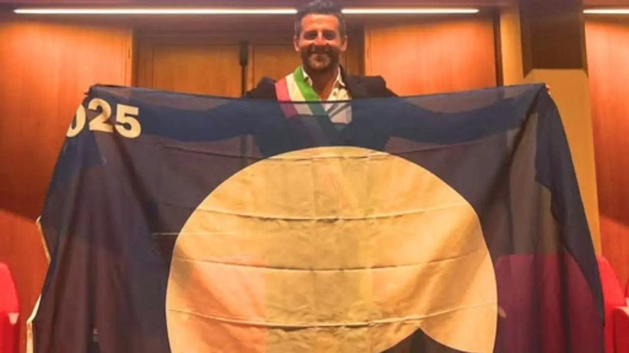 La Bandiera Blu sventola su Corigliano Rossano, Flavio Stasi: «La vera sfida adesso è difendere il titolo»