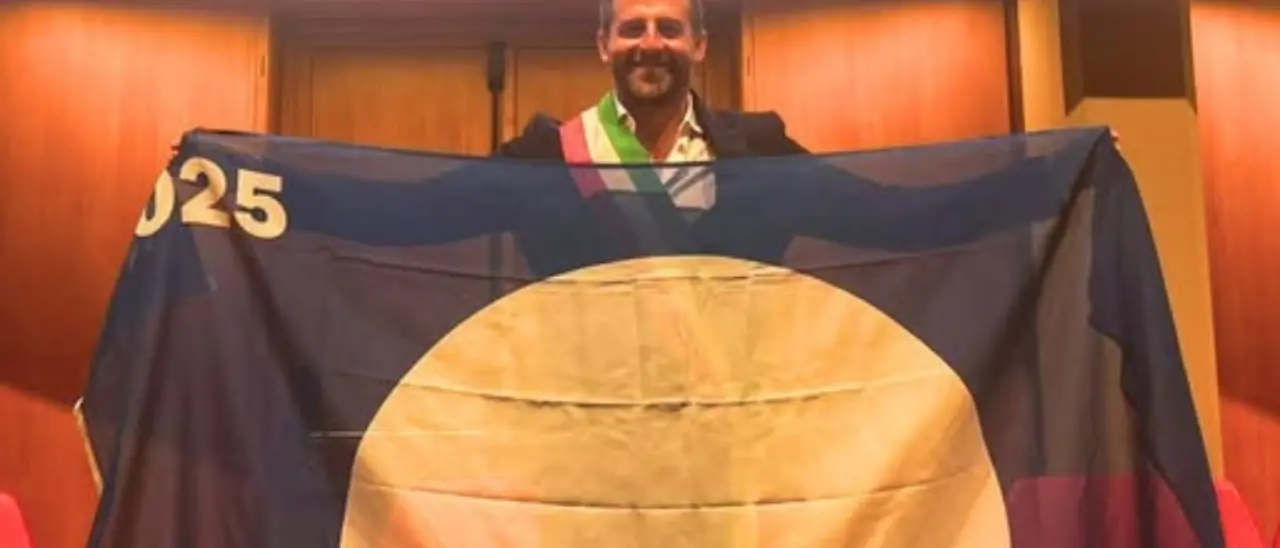 La Bandiera Blu sventola su Corigliano Rossano, Flavio Stasi: «La vera sfida adesso è difendere il titolo»