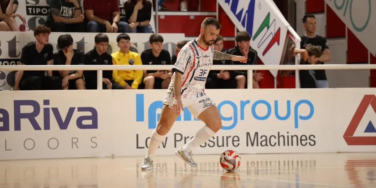 Pirossigeno Cosenza, i Lupi del calcio a 5 vincono 5-3 in casa del Petrarca: ora testa ai play out