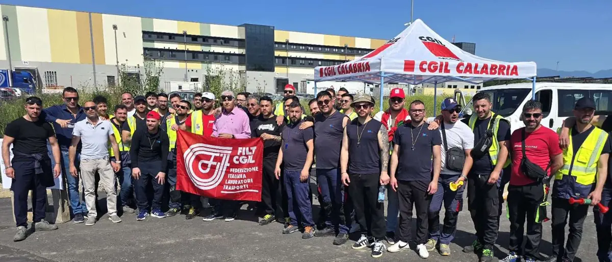 Sciopero dei lavoratori della Tre Emme di Montalto Uffugo, chiesto tavolo al Prefetto