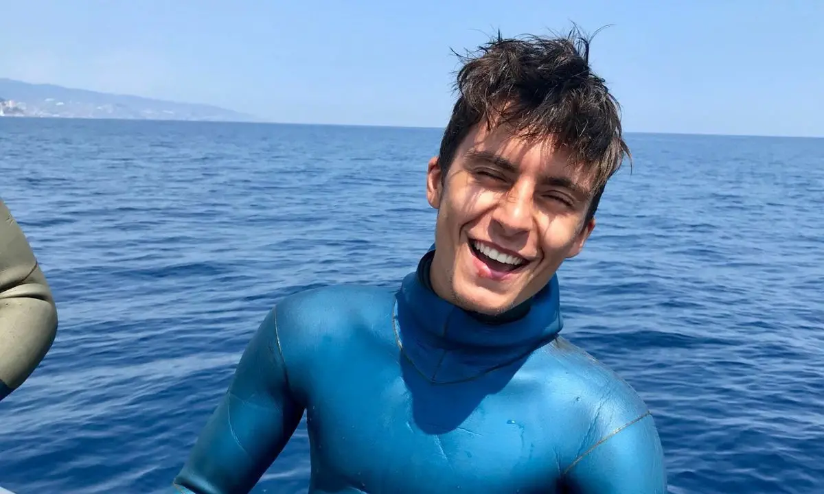 Antonio Mogavero sceglie Corigliano Rossano: il mare di contrada Fossa diventa casa e centro di allenamento per il campione di apnea