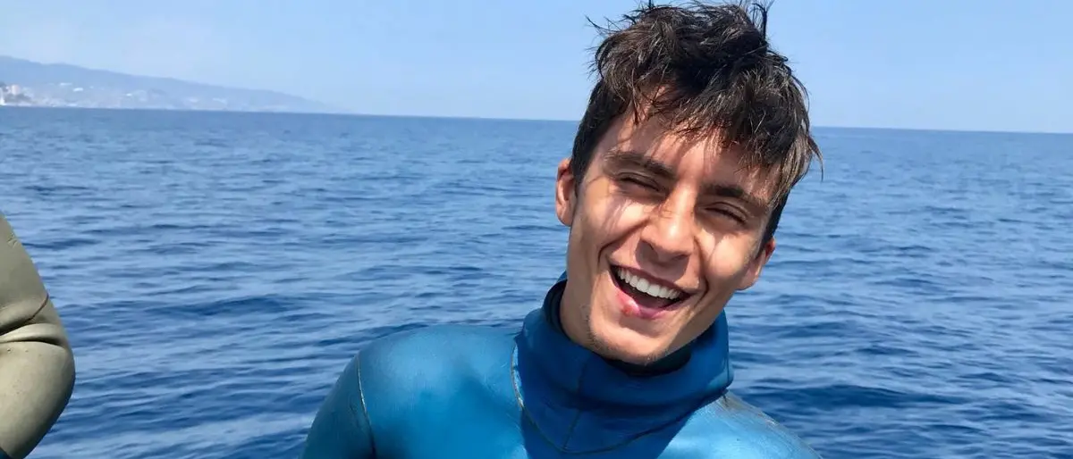 Antonio Mogavero sceglie Corigliano Rossano: il mare di contrada Fossa diventa casa e centro di allenamento per il campione di apnea