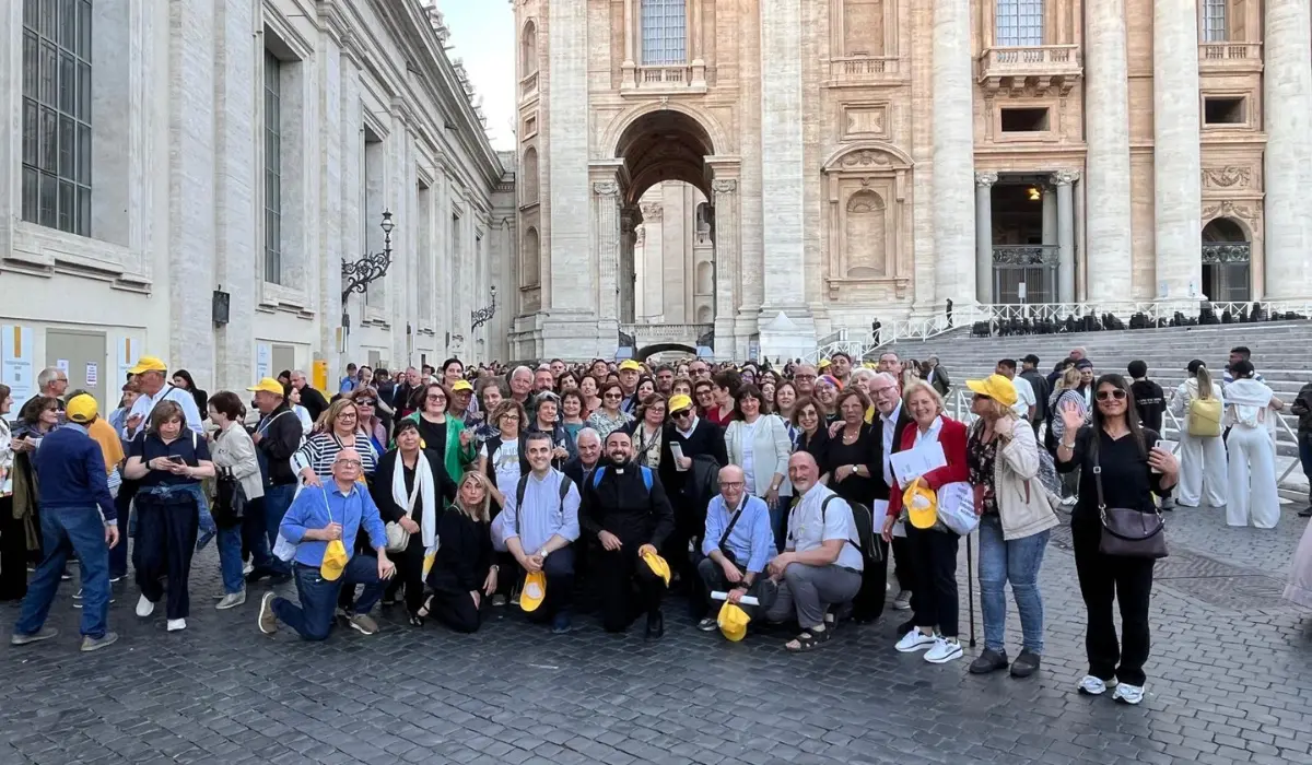 Una rappresentanza della Diocesi Cosenza-Bisignano a Roma per il Regina Coeli di Papa Leone
