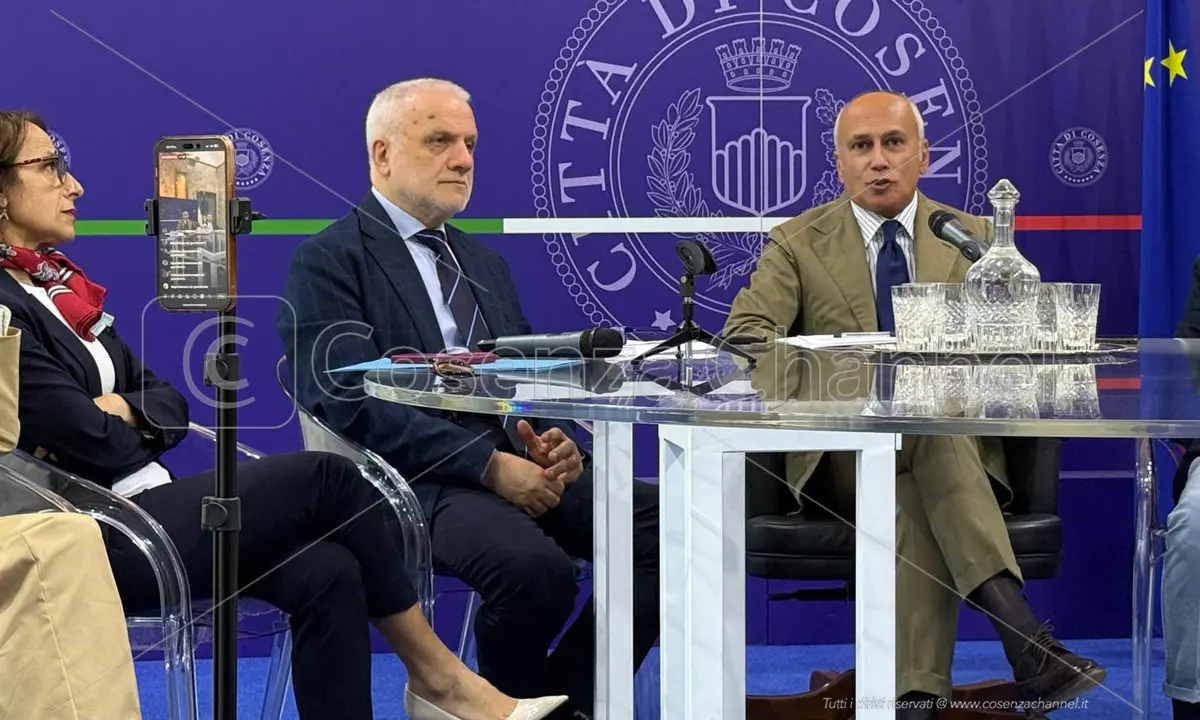 Cosenza, Caruso sui concorsi nella bufera: «Polemiche strumentali, vi spiego perché»
