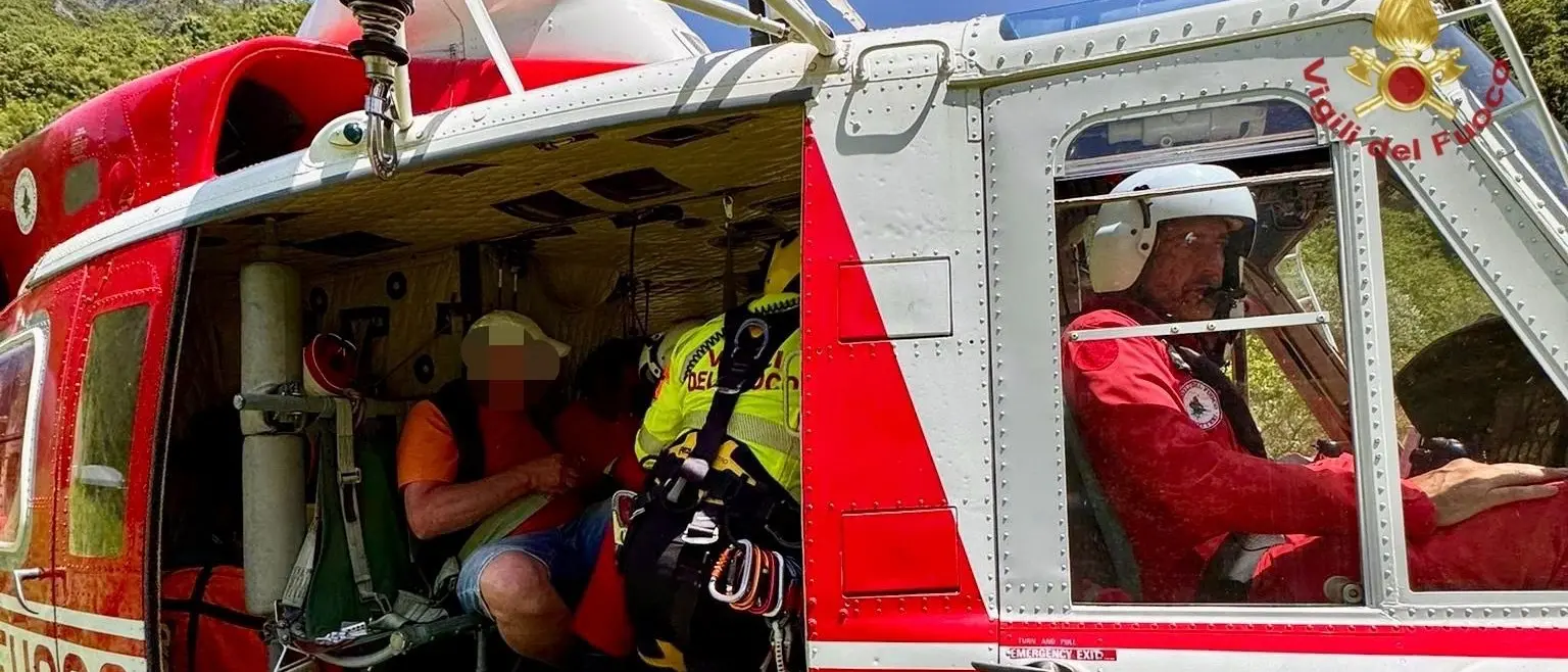 Mormanno, escursionisti tedeschi dispersi nel Pollino: salvati dai Vigili del Fuoco