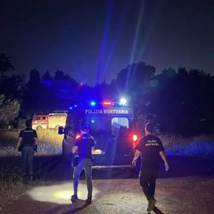 Roma, neonata trovata morta a villa Pamphili. Poco distante un sacco con i resti di una donna