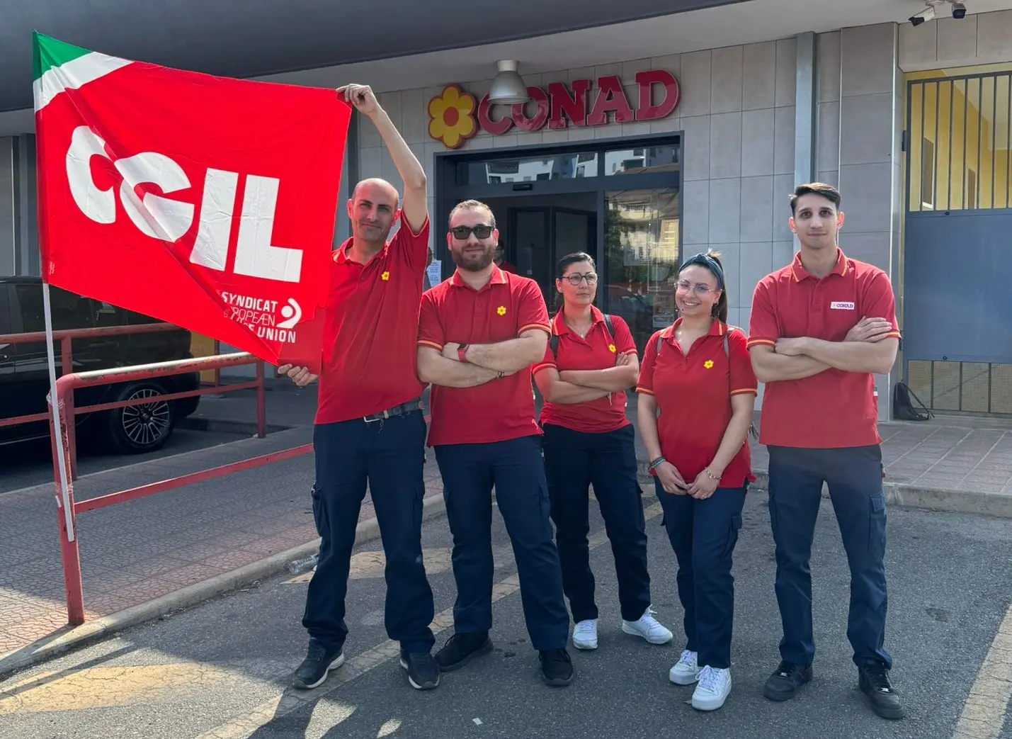 Castrovillari: lavoratori si ribellano ai turni \"spezzati\" imposti dopo iscrizione al sindacato