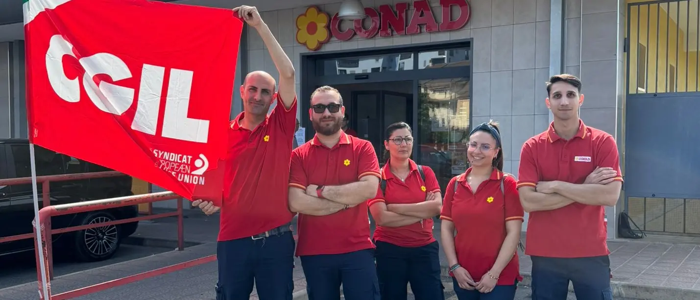 Castrovillari: lavoratori si ribellano ai turni \"spezzati\" imposti dopo iscrizione al sindacato