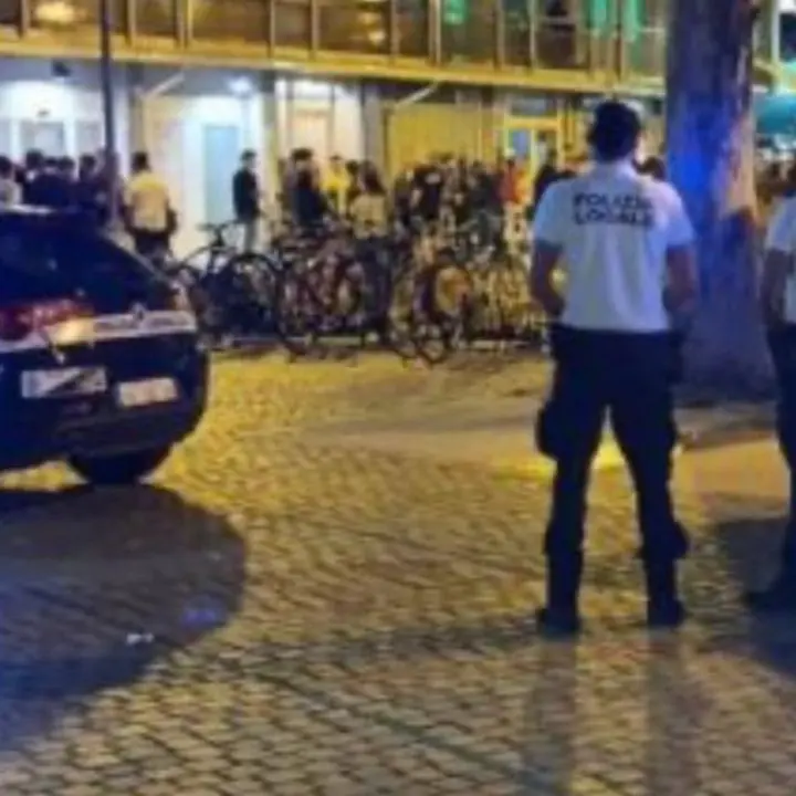 Controlli notturni e multe per oltre 1.500 euro: stretta sulla movida a Rende da parte della Polizia Locale