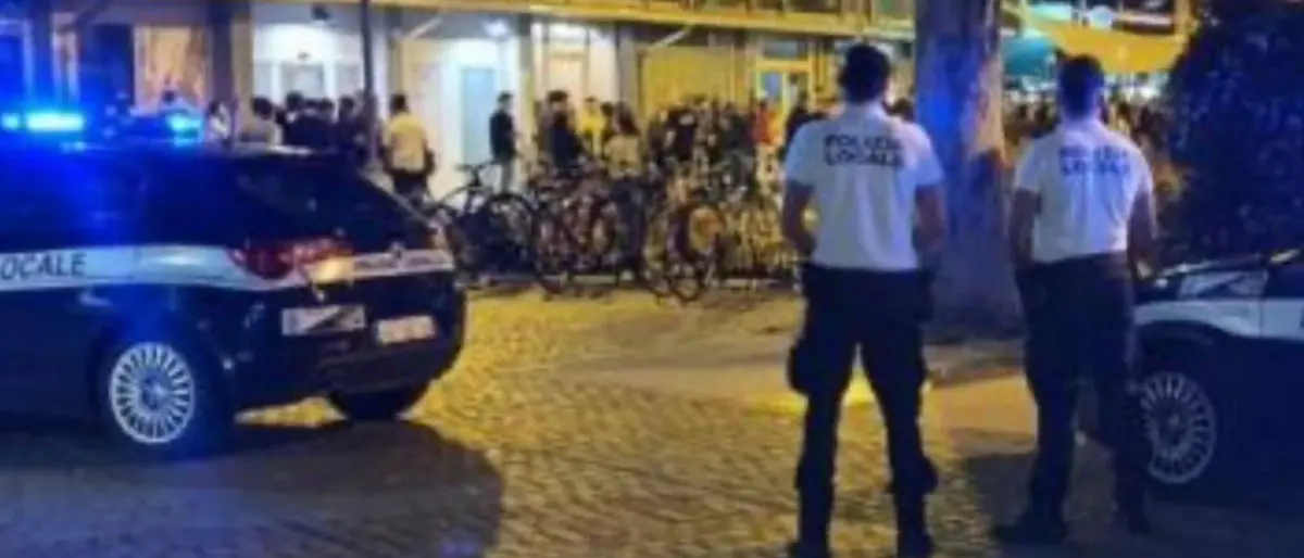 Controlli notturni e multe per oltre 1.500 euro: stretta sulla movida a Rende da parte della Polizia Locale