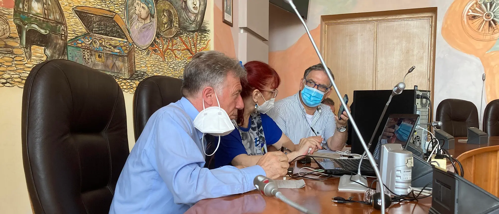 Covid Cosenza, La Regina: «Vaccineremo i ragazzi nelle scuole»