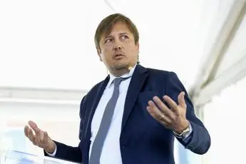 Covid, Sileri: \"Si può morire anche a 30 anni, perché rischiare?\"