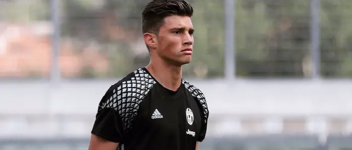 Cosenza, il portiere Del Favero è in sede: arriva dalla Juventus in prestito