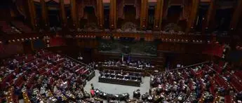 Green Pass Italia, la richiesta: \"Obbligatorio anche alla Camera\"