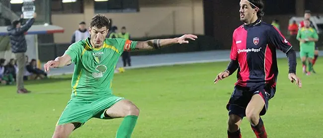 Live Calciomercato: il Cosenza ingaggia Dermaku dall'Empoli