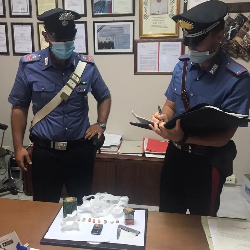 Trebisacce, spaccio di droga: arrestato un 21enne