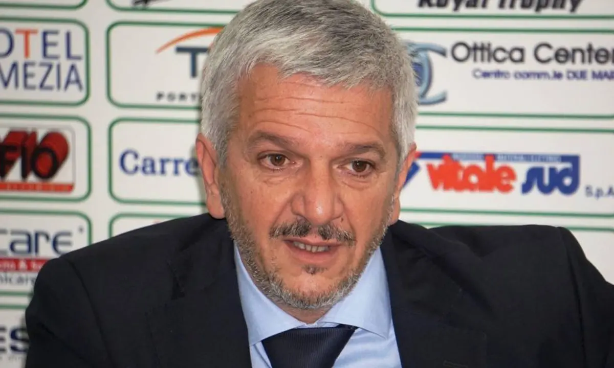 Fc Lamezia Terme, terremoto societario: si dimette il ds Maglia