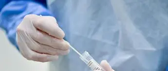 Covid oggi Uk, oltre 28mila nuovi contagi e 103 morti