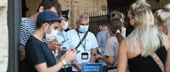 Covid oggi Italia, 4.200 nuovi contagi e 22 morti: bollettino 9 agosto