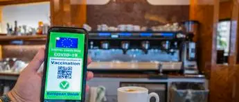 Green pass obbligatorio e controlli, chi può chiedere i documenti