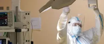 Covid Italia, aumentano ancora i ricoveri. Tasso positività sale al 4,1%