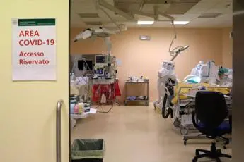 Covid oggi Italia, 5.636 contagi e 31 morti: bollettino 10 agosto