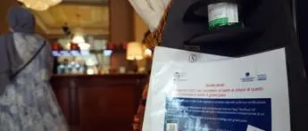 Green pass Italia ristoranti, \"controllo documenti se dati incongruenti\"