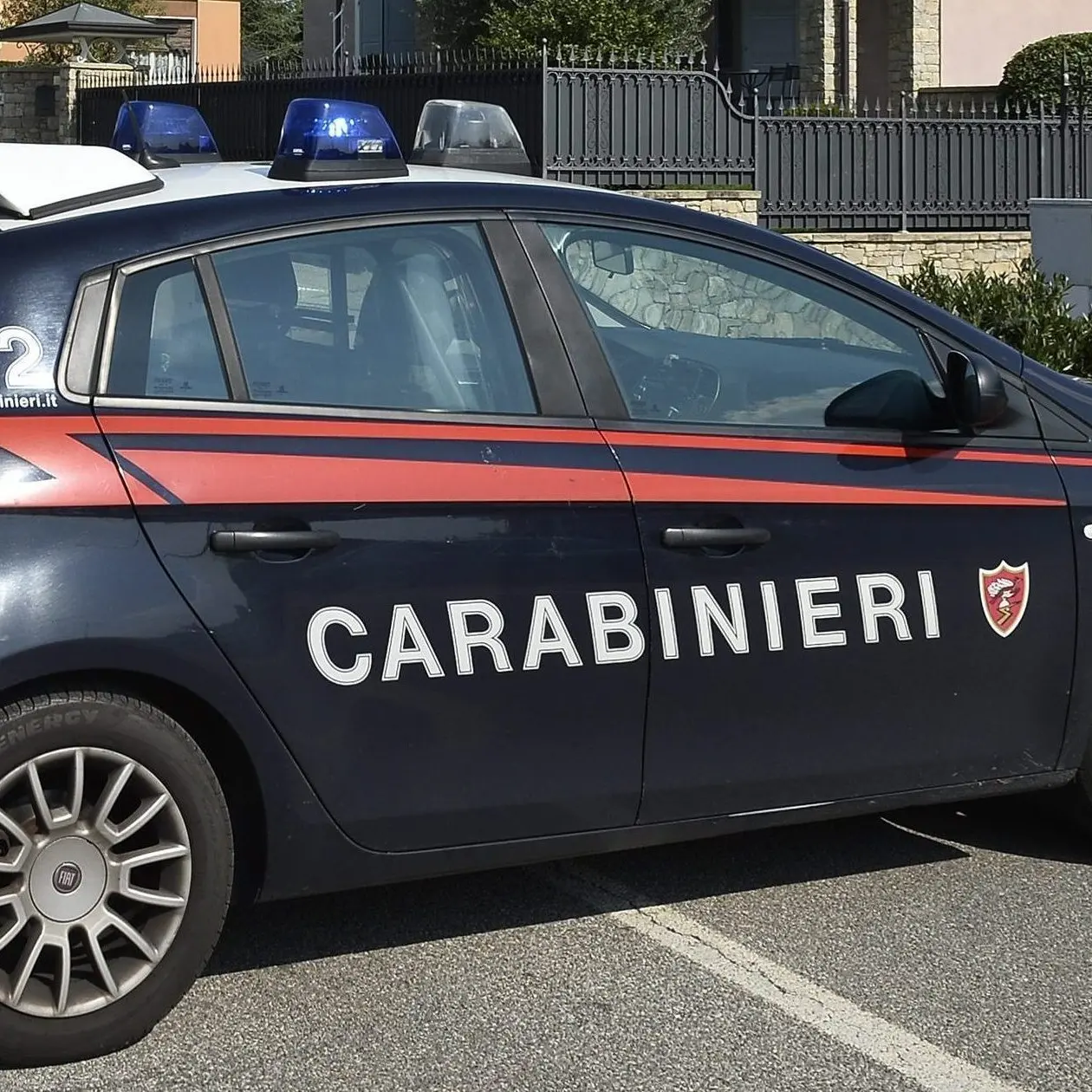 Cetraro, figlio accoltella la madre al termine di una discussione: la donna è grave