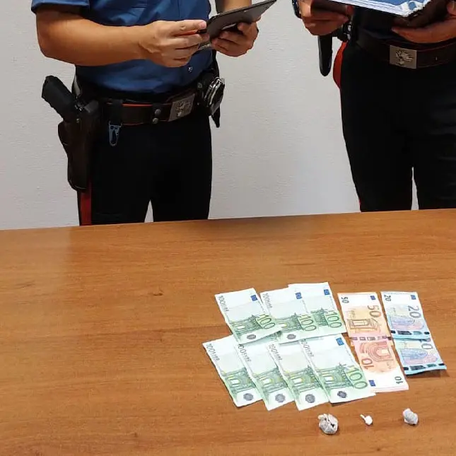 Corigliano Scalo, i Carabinieri arrestano due giovani per spaccio di droga