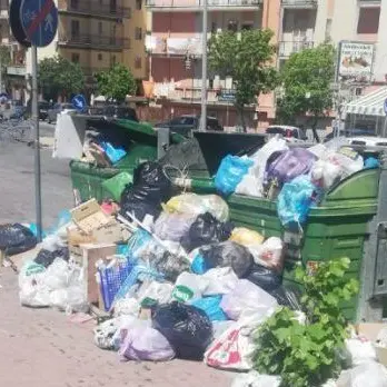 Rifiuti a Rende, Sinistra Italiana rilancia: «Basta polemiche, servono controlli e nuove regole»\n