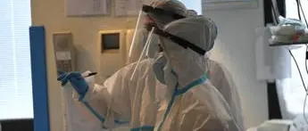 Covid Emilia-Romagna oggi, 656 contagi e 3 morti: bollettino 13 agosto